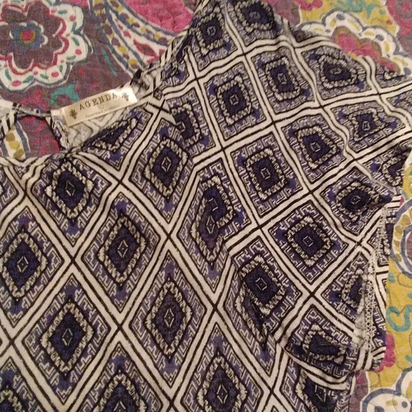 Agenda,size XL, navy,blk & white blouse. - Picture 5 of 5
